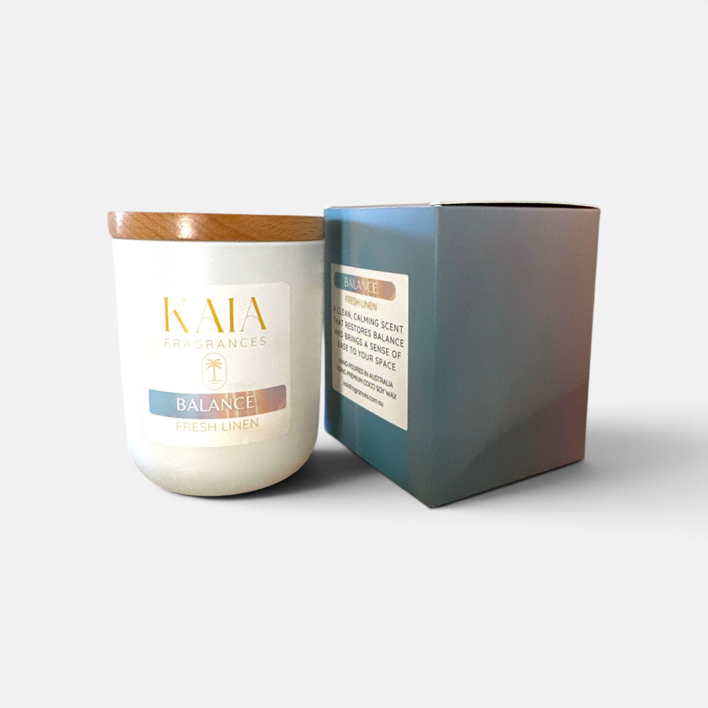 KAIA Balance cocosoy candle with wooden lid and packaging